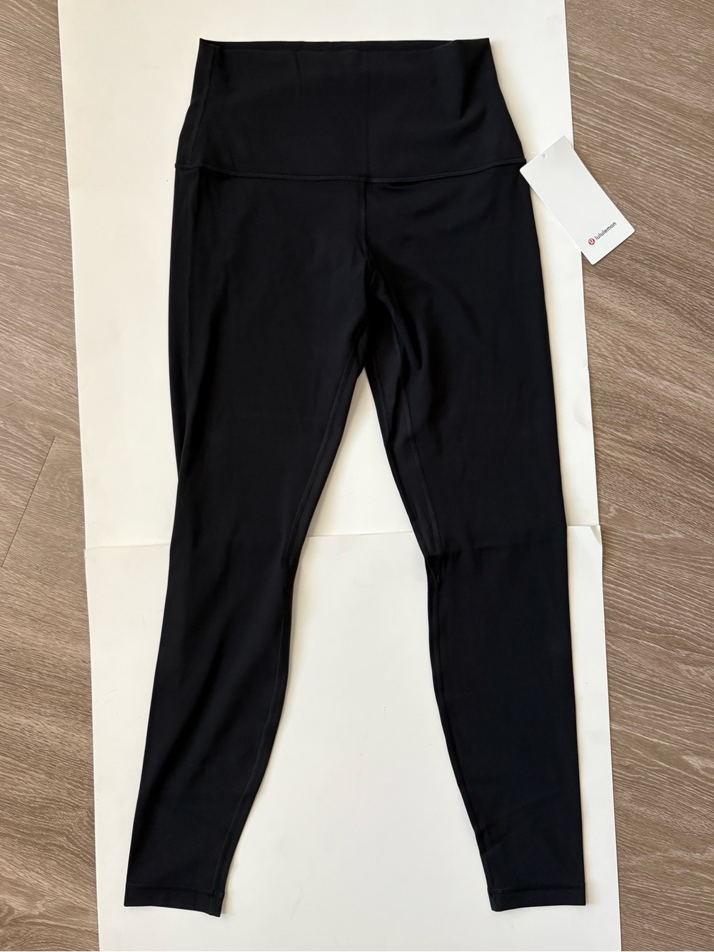 lululemon Align SHR Pant 28” // Size 10 - Picture 3 of 4